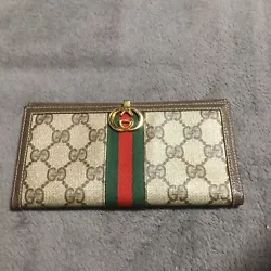 Vintage Classic Gucci Supreme Wallet . Authenticated. In Amazing Condition.