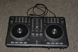 The DJ lite software is pretty impressive stuff with the file access sync, beats, etc.