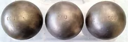 1 triplettes boules pétanque de compétition COU. BOULE NOIRE. poids 680 g diamètre 73 mm. Boule en acier carbone....