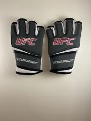 UFC Womens Gel Training Gloves Small Gray/White Ultimate Fighting Championship. Pre-owned, used twice and in good...