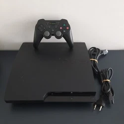 Console ps3 Slim Sony PlayStation 3 noire Une manette snakebyte Les câbles dalimentation et daffichage  Le tout testé...