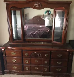 Very nice king size bedroom set furniture used. Cherry Wood. 5 Piece SetChester, Dresser with mirror, Bed with box...