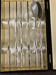 Stainless Steel Chopstick and Spoon set.