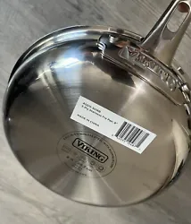 Cook like a pro with this Viking 3-ply stainless steel 8