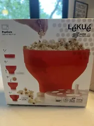 Modern silicone microwaveable popcorn maker. Collapses down and then expands to accommodate a large amount of popcorn....