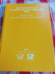 Allemagne 1990 DDR neuf luxe timbres carte enveloppe et bloc complet numéroté 050345 dans un album protégé