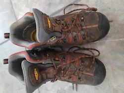 Keen PITTSBURGH Men Cascade Brown/Bombay Brown Soft Toe Waterproof Boots. Size 9.5. Dont wear them anymore. Make me an...