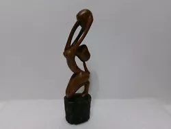 Unique Sculpture with Beautiful Wood Grain 10