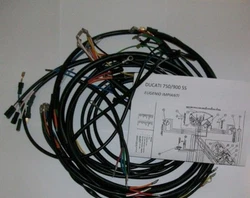 COMPLET AVEC SCHÉMA ÉLECTRIQUE SYSTÈME ÉLECTRIQUE DE MOTO DUCATI BISEAU 750/900 SS, ANNÉE 1975, BOÎTIER CARRÉ,...