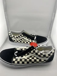Elevate your style with these stylish VANS Old Skool checkerboard sneakers. These mens shoes feature a low-top shoe...