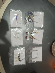 Lot Bijoux Fantaisie Fait Main.   Ce sont bien ceux de la photo   Possible dajouter dautres bijoux sur demande  ...