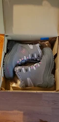 Columbia Kids Girls Size 5 Youth Bugaboot IV Waterproof Winter Snow Boots 200g. Condition is New with box. Shipped with...