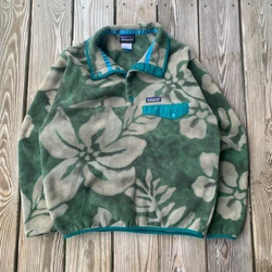 *Green lining color on fleece isn’t accurate in photos most accurate photo for it is last photo Size: Tagged medium...