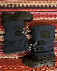 BabyGAP Navy Navy Blue Duck Boots Insulated Removable Liners Shoes Boy’s 8 EUC. These winter boots have been gently...