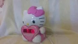      Good condition Hello Kitty Radio/ Alarm Clock and Projector feature. All seems to be in working...