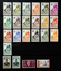 Beau lot de timbres neuf de lAfrique occidentale Française. Trace de charnières.