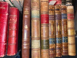 livres anciens 5€ le livre 📕. Envoi mondial relais