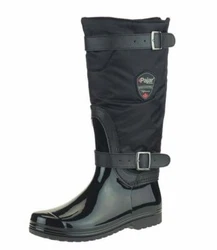 The insulated nylon shaft secures with a convenient back zipper, equipped with a full gusset to ensure your legs stay...
