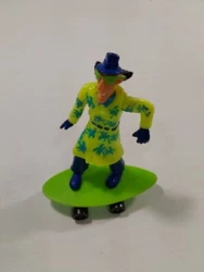 This vintage Inspector Gadget action figure from Burger King is a must-have for any collector. With its bright yellow...