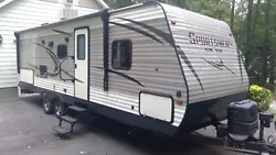 One owner nonsmoking with clear title on hand. This is a great camper that has plenty of storage, pass thru outside,...