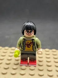 Lego Mini Figure Jurassic World Zia Rodriquez from Set 75933.