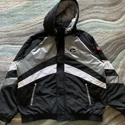 See all photos for condition Slight minor white felt on right side sleeve