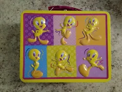 Tweety Bird Tin Lunch box Warner Bros. Entertainment Tin Box 2000. Condition is 
