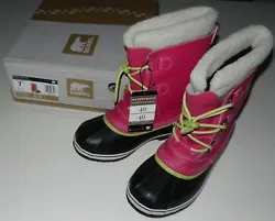 GREAT GIRLS YOUTH SIZE 7 SOREL YOOT PAC TP WINTER BOOTS. VIBRANT COLORS! The style and warmth to get them through the...