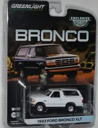 1993 ford bronco with removeable top.