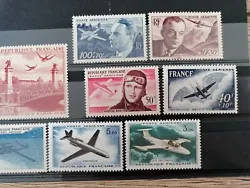 Lot timbres poste aérienne.