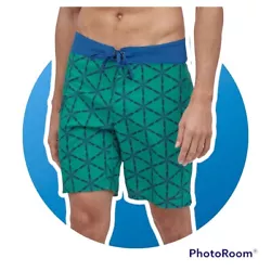 Patagonia Mens Stretch Planing 19” Board Shorts. Stay comfortable at the beach from the water to your towel sporting...