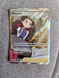 Carte Pokémon Dresseur Roxanne GG66/GG70 NEUF VF Zénith Suprême.