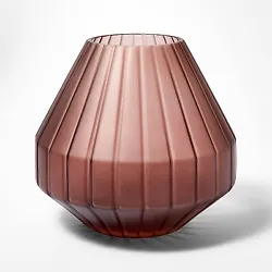•Fluted glass vase •Tabletop placement •Watertight construction •Spot or wipe clean  Description  Level up your...